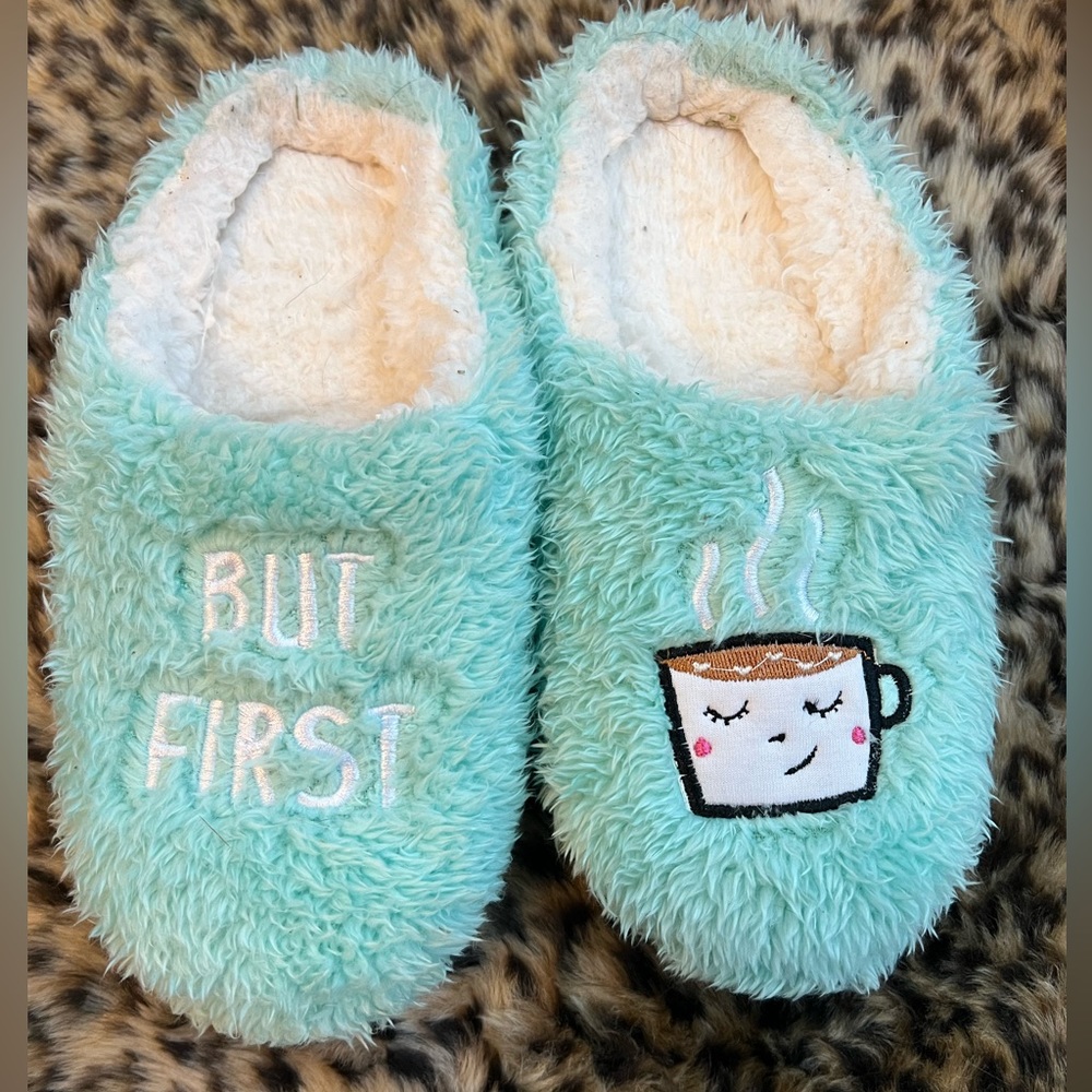 Who doesn’t love a comfy furry slipper